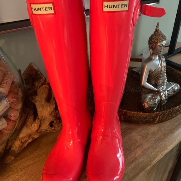 HOT PINK HUNTER RAIN BOOTS - Picture 3 of 4